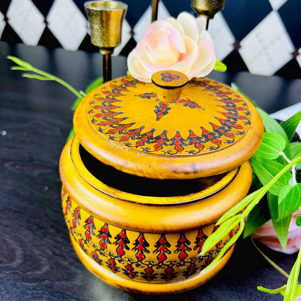 Romanian Folk Art Wooden Box Hand Carved Poiana Brasov Lidded Container Etched - Picture 8 of 15